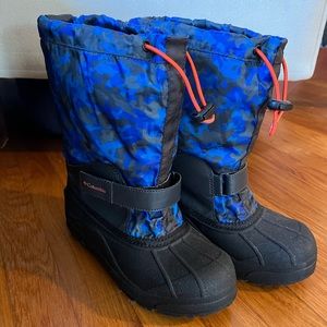 Columbia snow boots Excellent Used Condition Size 5